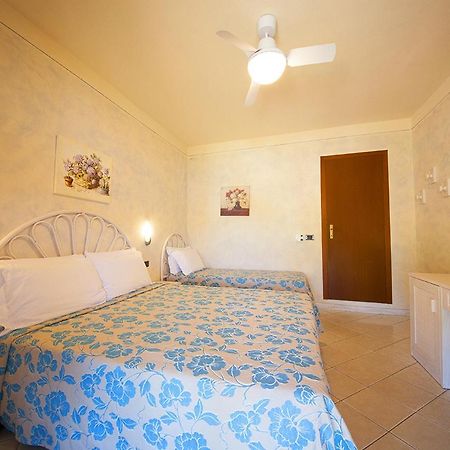 Hotel Danila Портоферайо Екстериор снимка