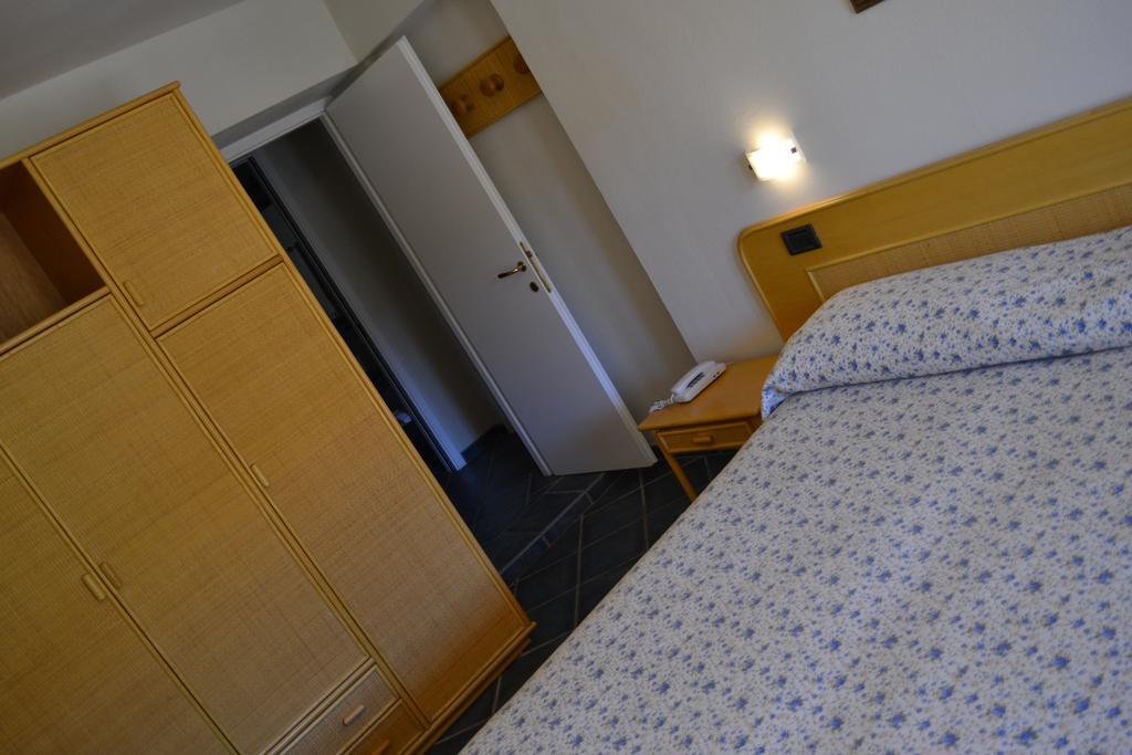 Hotel Danila Портоферайо Екстериор снимка