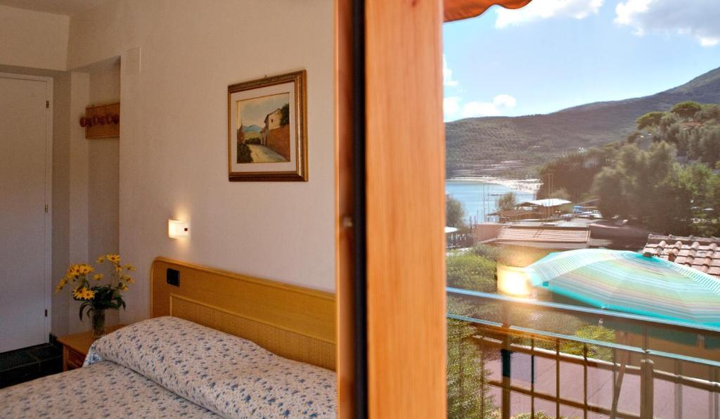 Hotel Danila Портоферайо Стая снимка