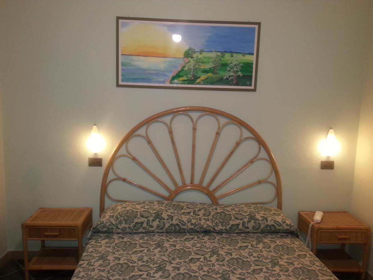 Hotel Danila Портоферайо Екстериор снимка